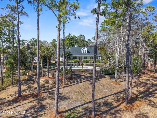 6481 Walden Pond Lane, Southport, NC 28461