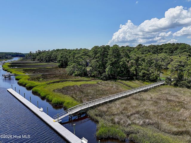 6481 Walden Pond Lane, Southport, NC 28461