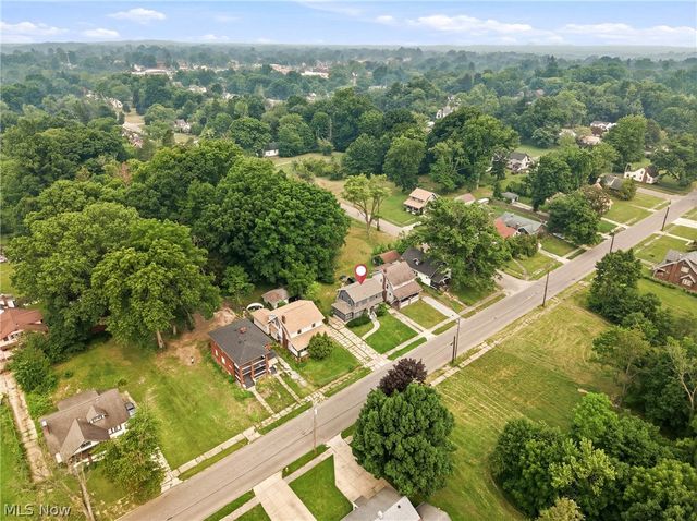 3016 Hudson Avenue, Youngstown, OH 44511