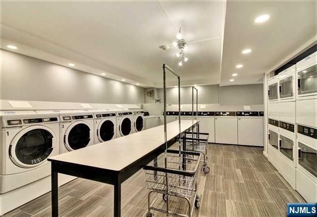 1203 River Road 17M, Edgewater, NJ 07020