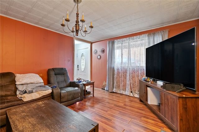 414 W Main Street, West Newton, PA 15089