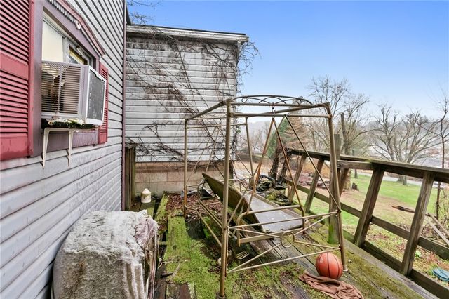 414 W Main Street, West Newton, PA 15089