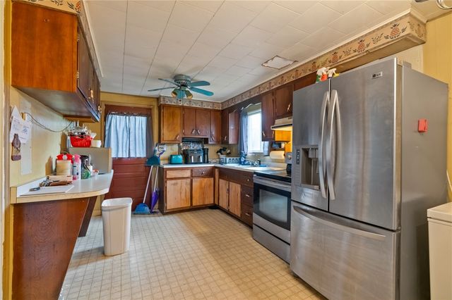 414 W Main Street, West Newton, PA 15089