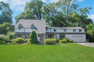 68 Orchard Drive, Greenwich, CT 06830