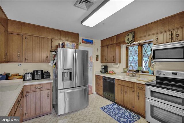 334 CANDY RD, Mohnton, PA 19540