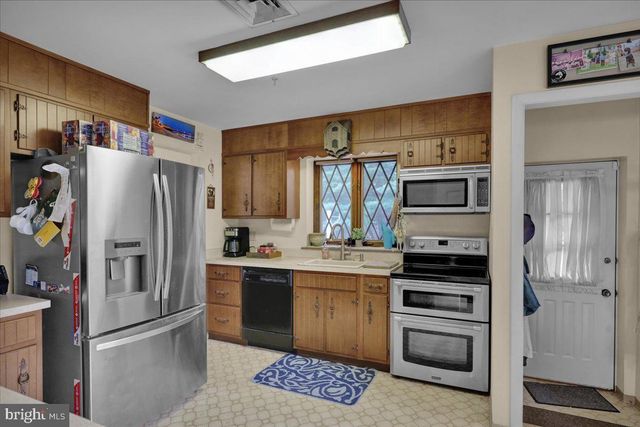 334 CANDY RD, Mohnton, PA 19540