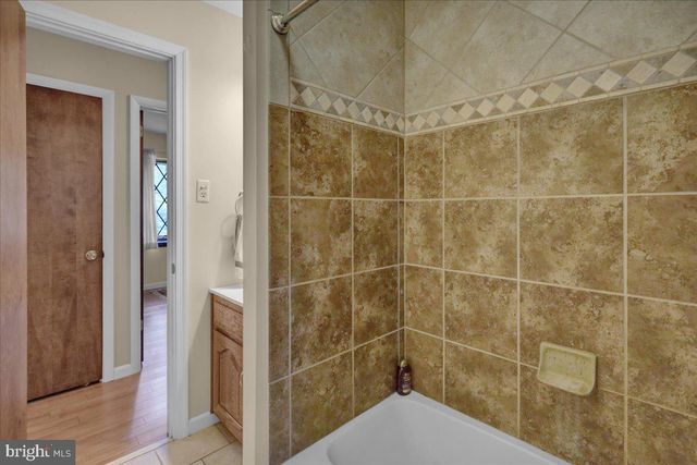 334 CANDY RD, Mohnton, PA 19540