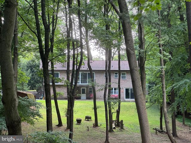 334 CANDY RD, Mohnton, PA 19540
