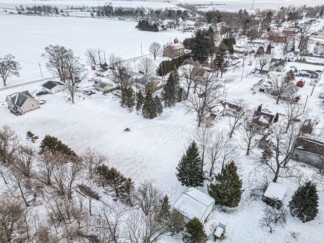 18 Genesse Street, La Crosse, IN 46348