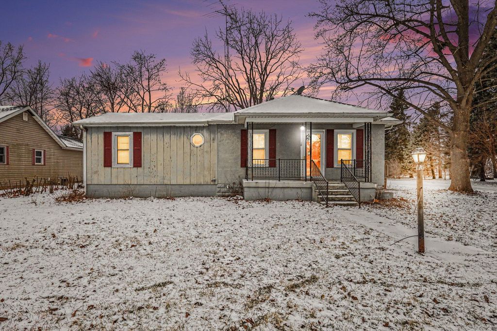 18 Genesse Street, La Crosse, IN 46348