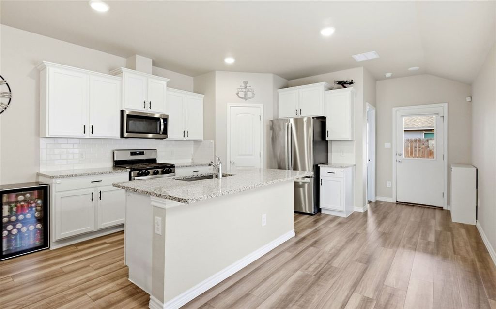 7609 Bullrider Dr, Corpus Christi, TX 78414 — photo 5