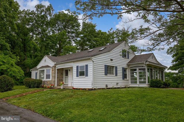 145 WEAVER RD, Lancaster, PA 17603