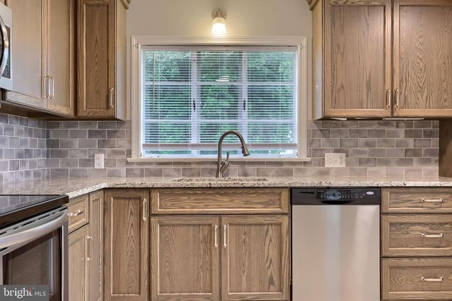 145 WEAVER RD, Lancaster, PA 17603