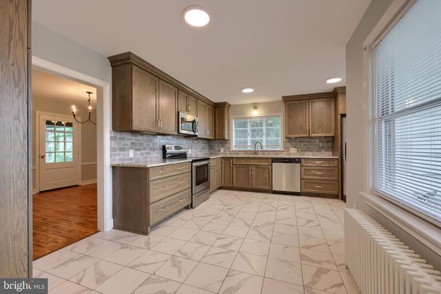 145 WEAVER RD, Lancaster, PA 17603