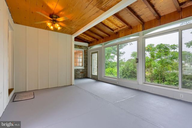 145 WEAVER RD, Lancaster, PA 17603