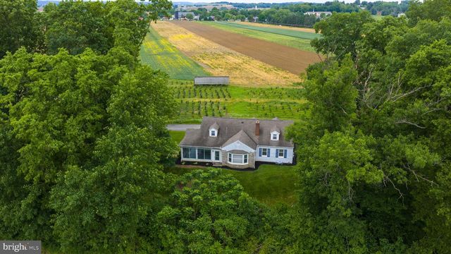 145 WEAVER RD, Lancaster, PA 17603