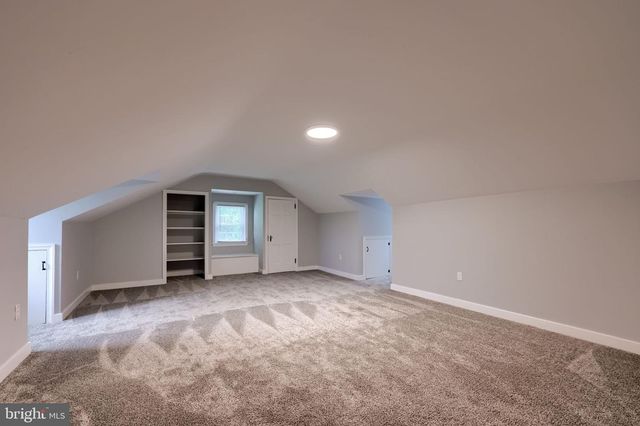 145 WEAVER RD, Lancaster, PA 17603
