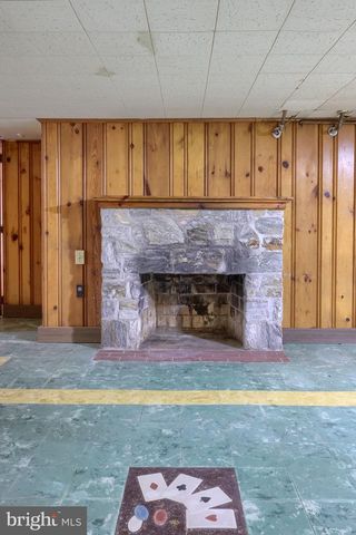 145 WEAVER RD, Lancaster, PA 17603