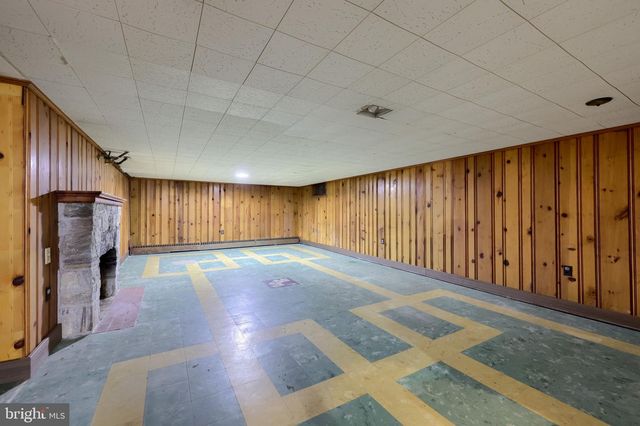 145 WEAVER RD, Lancaster, PA 17603