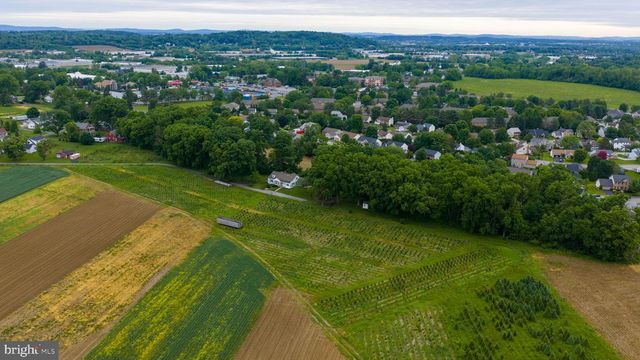 145 WEAVER RD, Lancaster, PA 17603