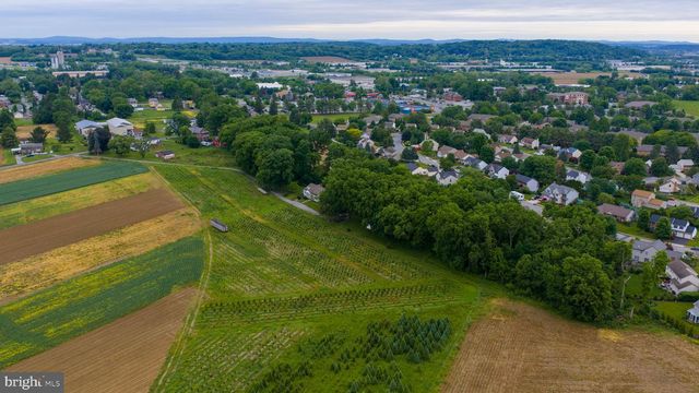 145 WEAVER RD, Lancaster, PA 17603