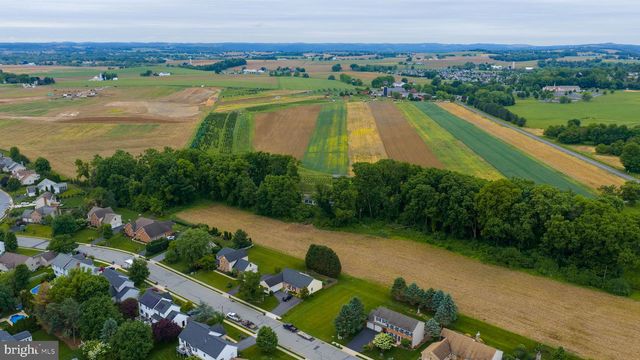 145 WEAVER RD, Lancaster, PA 17603
