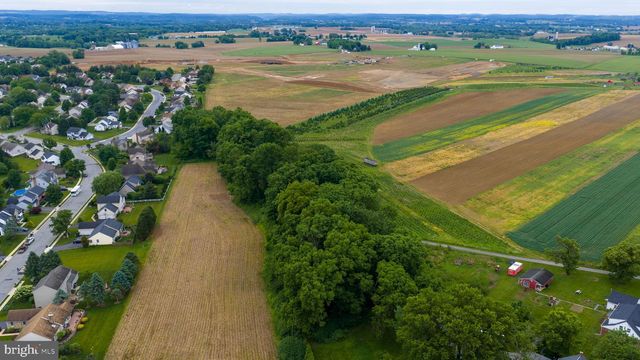 145 WEAVER RD, Lancaster, PA 17603