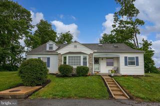 145 WEAVER RD, Lancaster, PA 17603