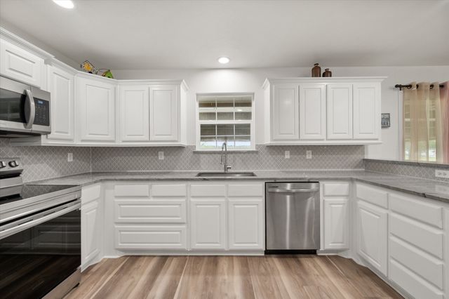 203 County Road 3124a, Corsicana, TX 75109