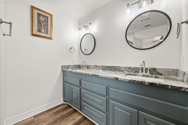 203 County Road 3124a, Corsicana, TX 75109