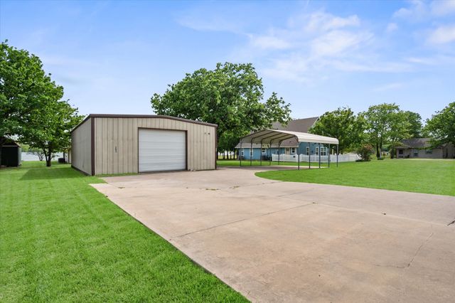 203 County Road 3124a, Corsicana, TX 75109