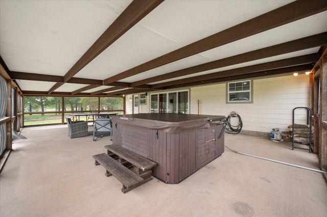 203 County Road 3124a, Corsicana, TX 75109