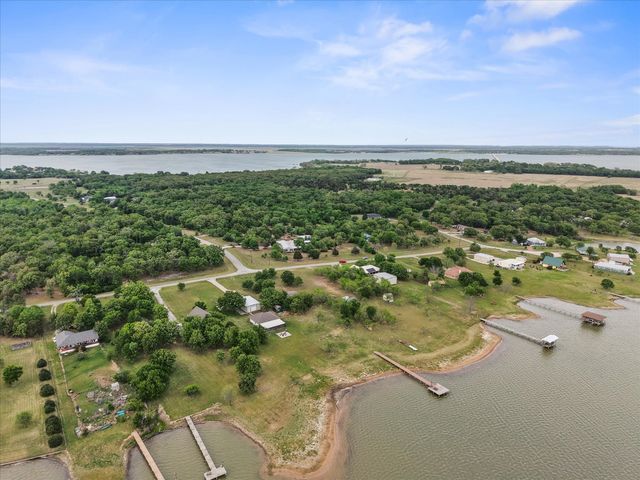 203 County Road 3124a, Corsicana, TX 75109