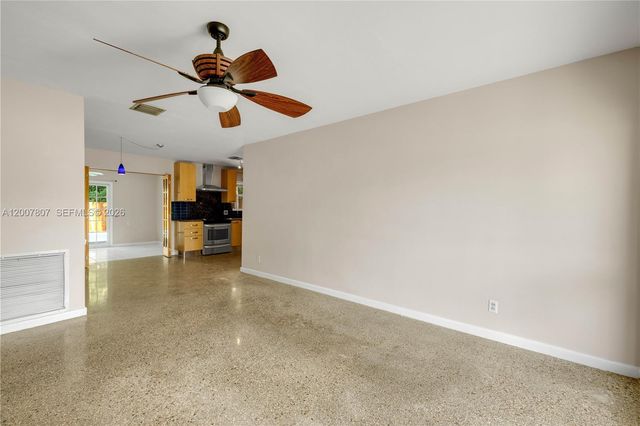 4051 NE 17th Ter, Pompano Beach, FL 33064