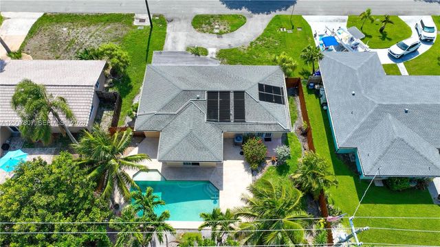 4051 NE 17th Ter, Pompano Beach, FL 33064