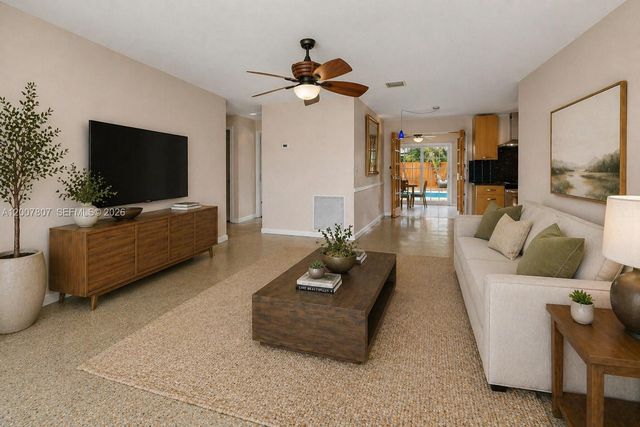 4051 NE 17th Ter, Pompano Beach, FL 33064