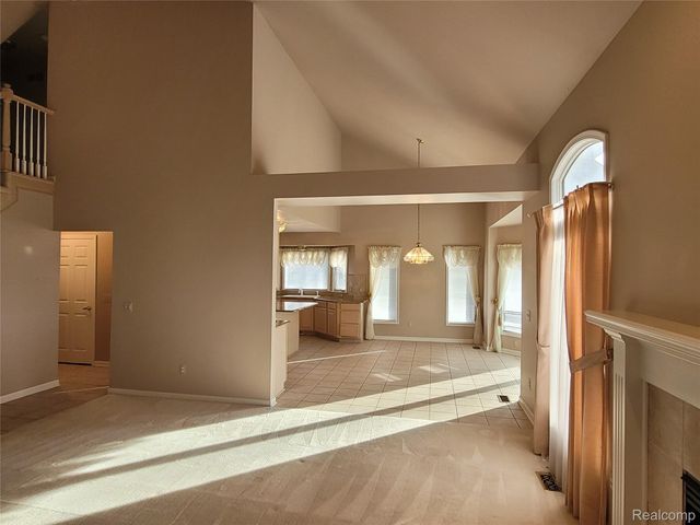 48205 Conifer Drive, Shelby Charter Township, MI 48315