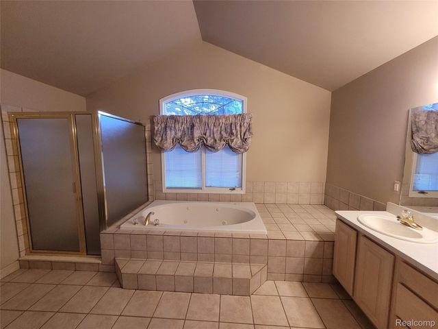 48205 Conifer Drive, Shelby Charter Township, MI 48315