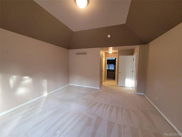 48205 Conifer Drive, Shelby Charter Township, MI 48315