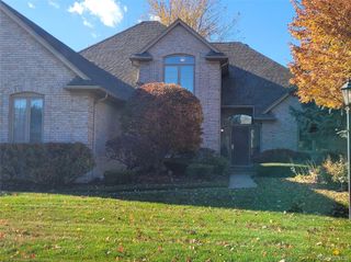 48205 Conifer Drive, Shelby Charter Township, MI 48315