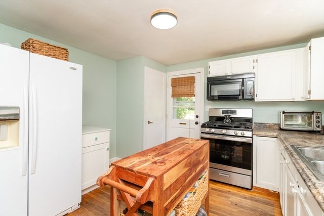 77 Clinton Rd, Weymouth, MA 02189