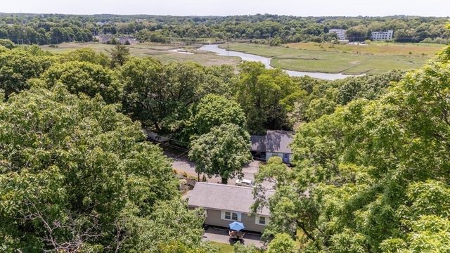 77 Clinton Rd, Weymouth, MA 02189