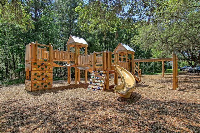 1053 Victoria Road, Wando, SC 29492