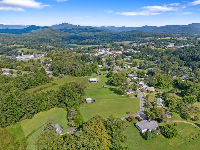 364 Hiawassee Street, Hayesville, NC 28904