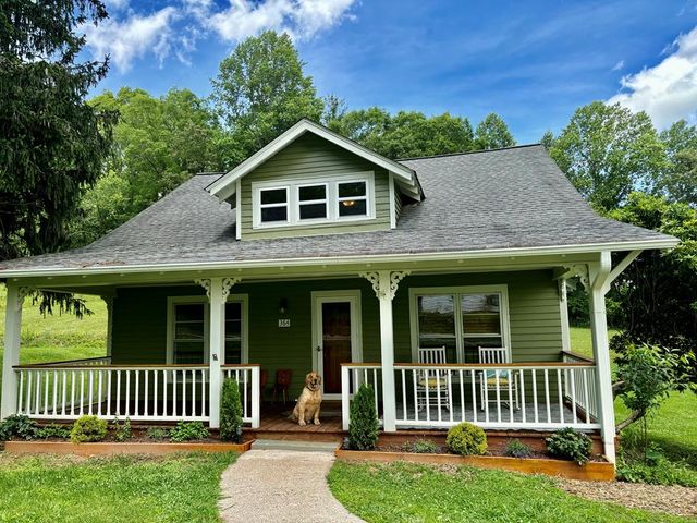 364 Hiawassee Street, Hayesville, NC 28904