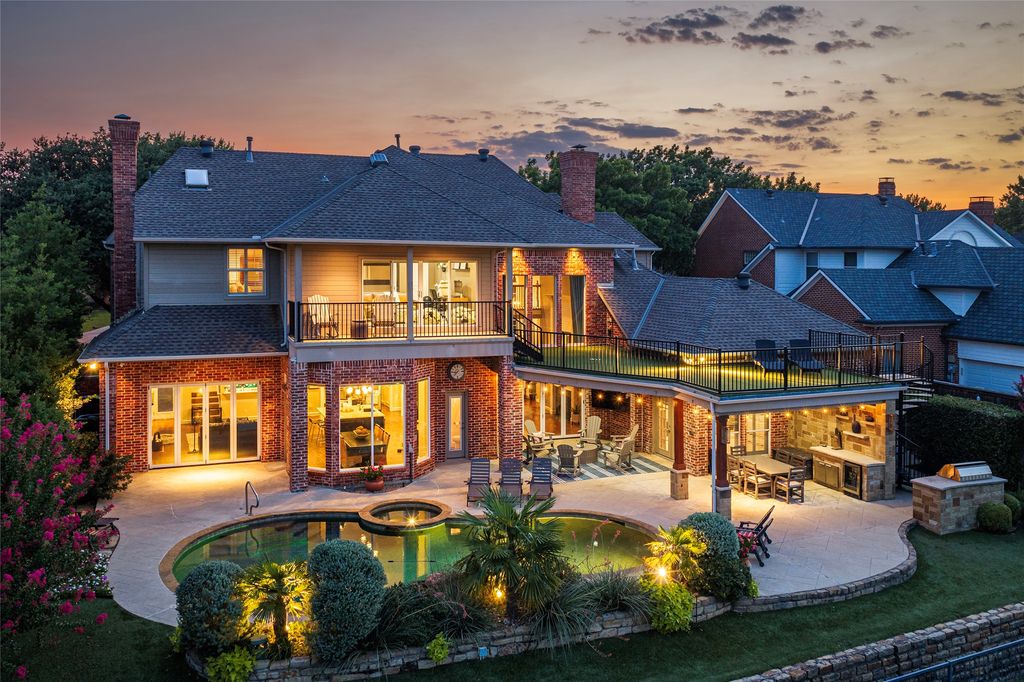 2808 Amesbury Drive, Plano, TX 75093