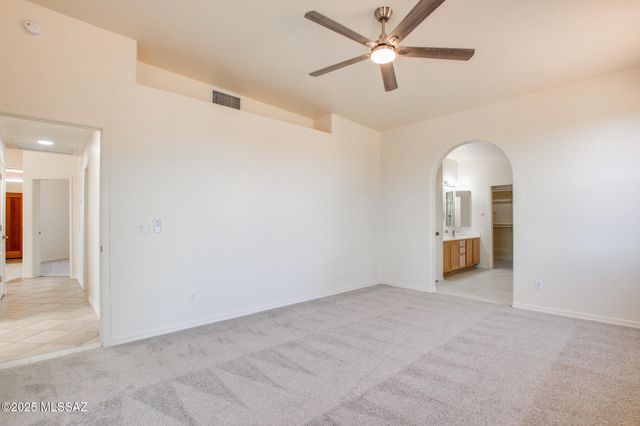 656 W Rio Moctezuma, Green Valley, AZ 85614