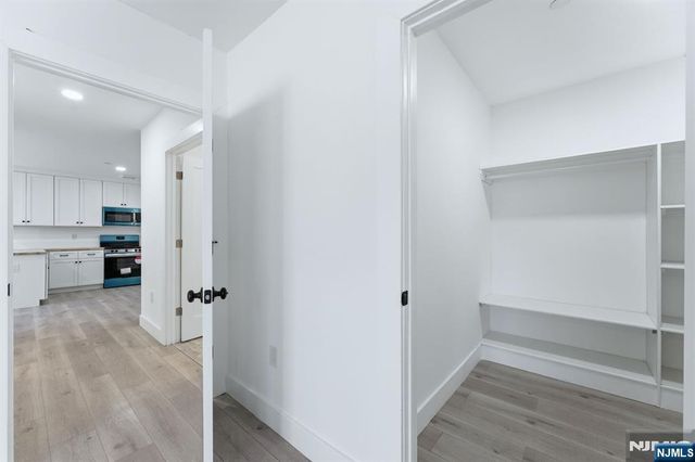 95 Shepherds Lane B201, Totowa, NJ 07512