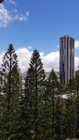 1610 Kanunu Street 1004, Honolulu, HI 96814