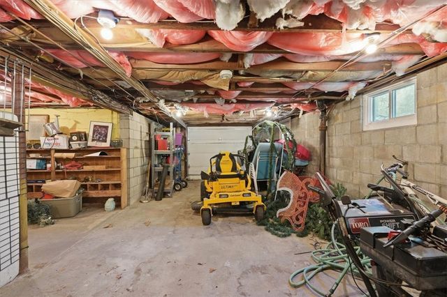 131 Henry Street, Uxbridge, MA 01569